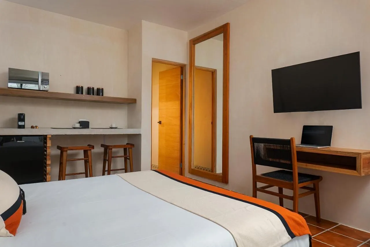 Hotel Aalada Playa Del Carmen